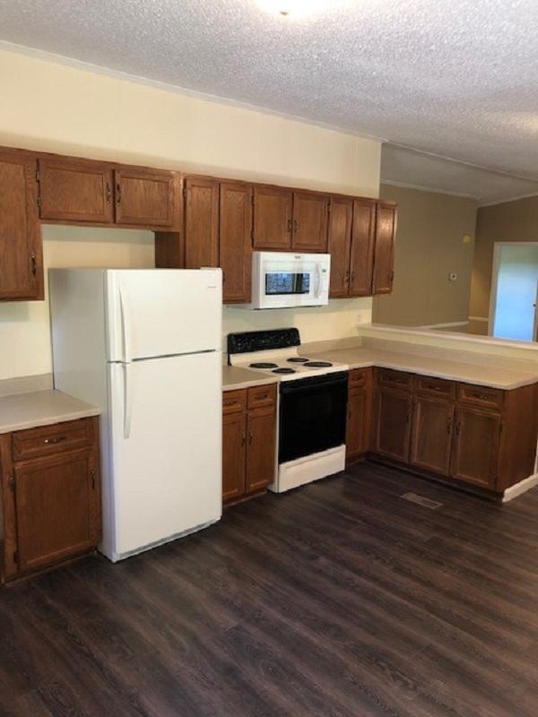 2010 Nemmo Road Vinton, VA 24179 - Photo 4 of 11 Kitchen