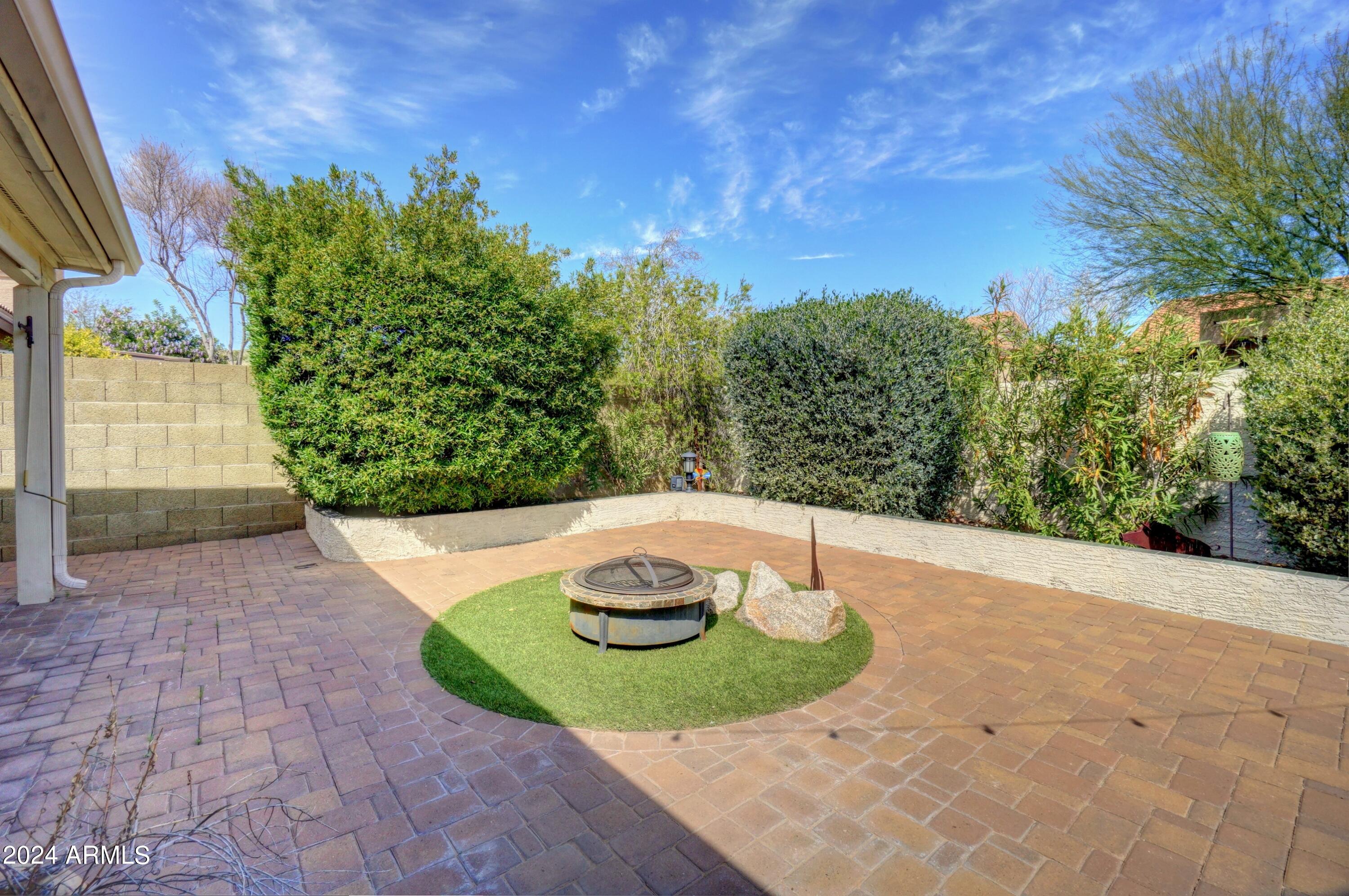 2510 East Rockledge Road Phoenix, AZ 85048 - Photo 37 of 51 37 - Firepit Ring