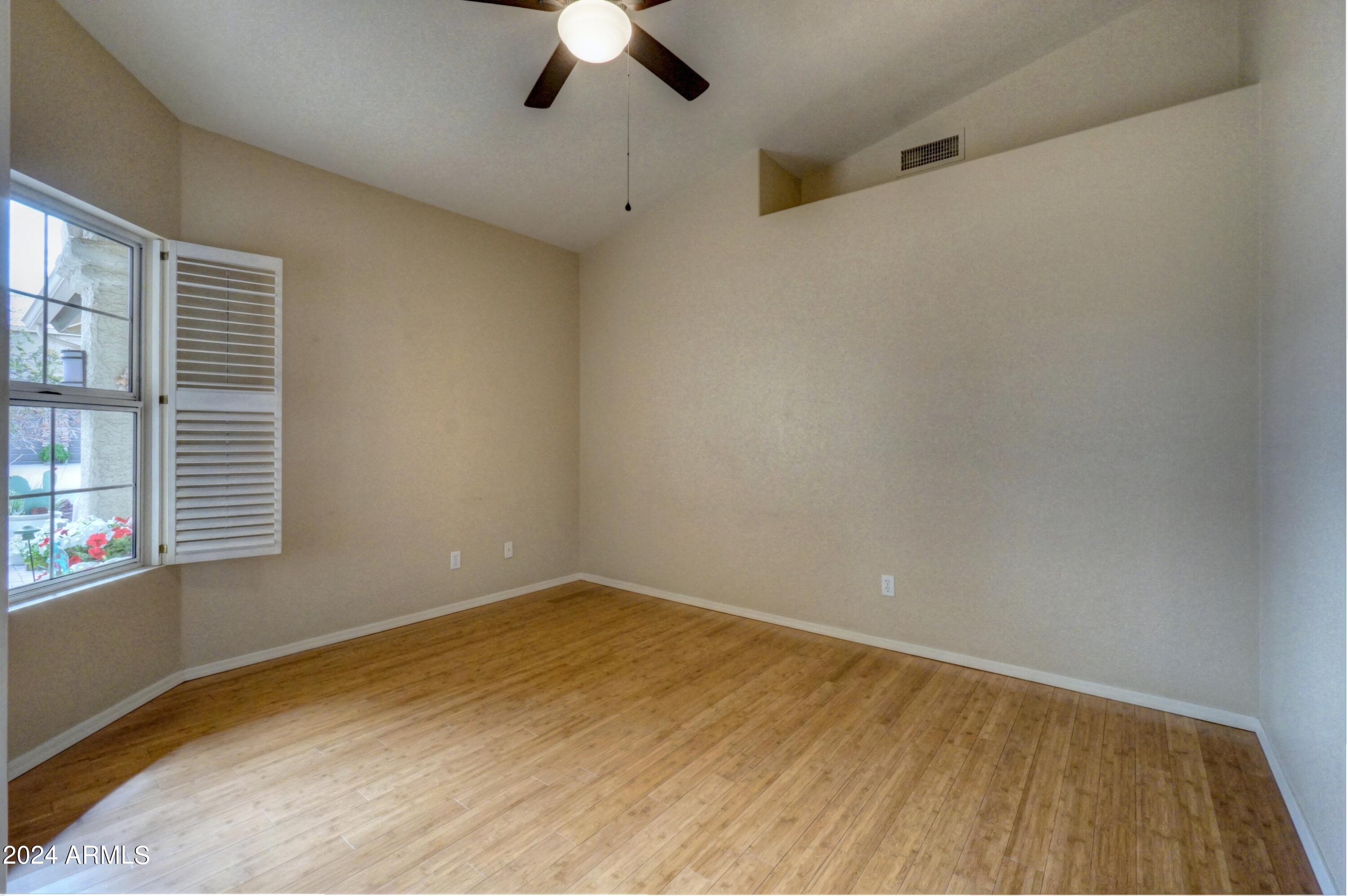 2510 East Rockledge Road Phoenix, AZ 85048 - Photo 7 of 51 7 - Front Office