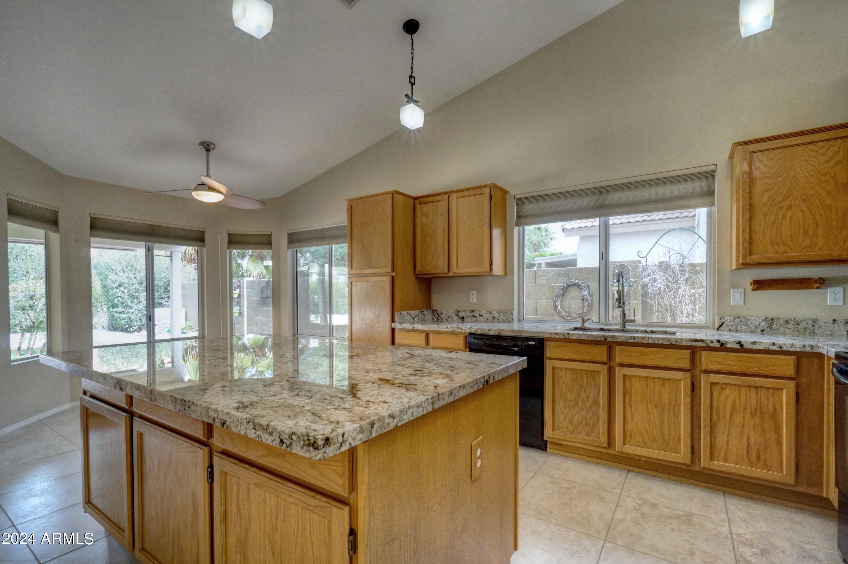 2510 East Rockledge Road Phoenix, AZ 85048 - Photo 9 of 51 9 - Kitchen
