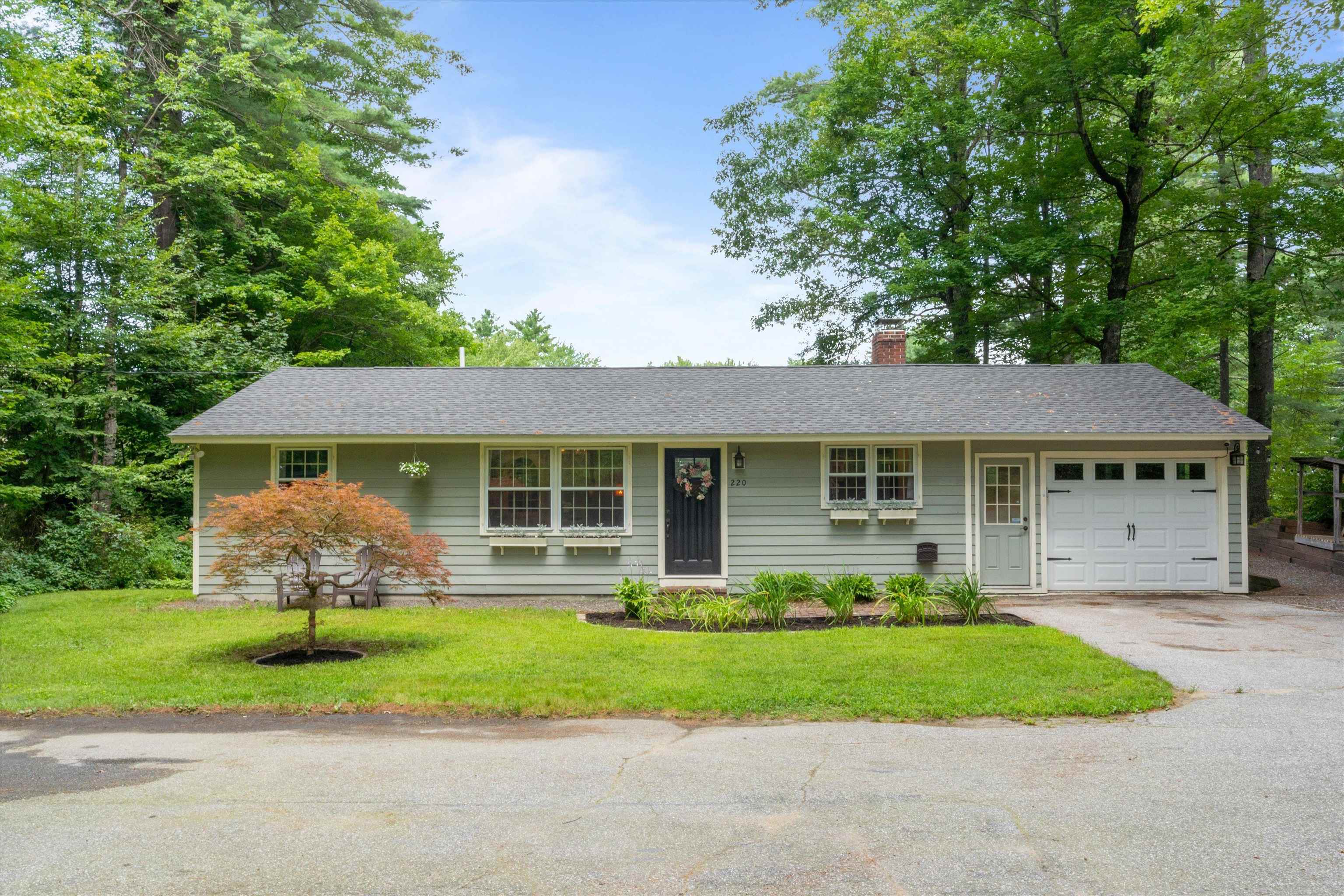 220 Boston Post Road Amherst, NH 03031 - Photo 1 of 40