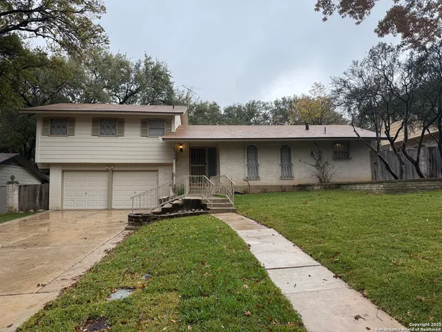 $2,200 | 5706 Gomer Pyle Drive, San Antonio, TX 78240