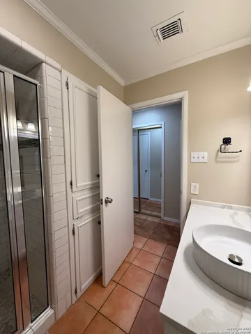 $2,200 | 5706 Gomer Pyle Drive, San Antonio, TX 78240