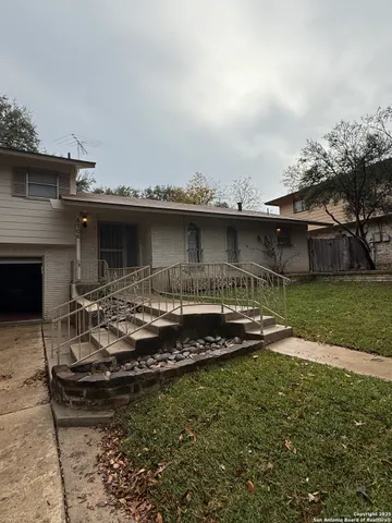 $2,200 | 5706 Gomer Pyle Drive, San Antonio, TX 78240