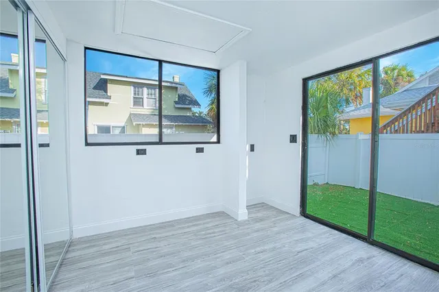 $439,000 | 207 South Oleander Avenue, Daytona Beach, FL 32118