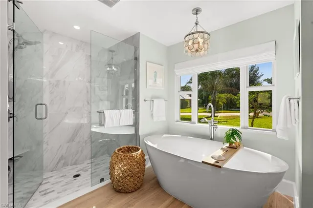 $1,067,000 | 1925 Imperial Golf Course Boulevard, Naples, FL 34110