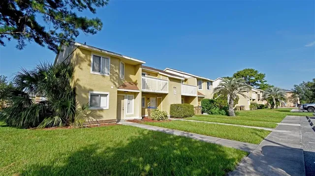 $799,990 | 204 Watts Lane, Kissimmee, FL 34743