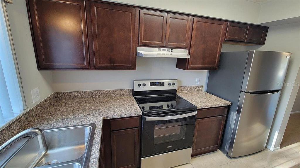 204 Watts Lane Kissimmee, FL 34743 - Photo 3 of 14