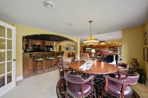 $1,200,000 | 1835 Hickory Hill, Geneva, WI 53147