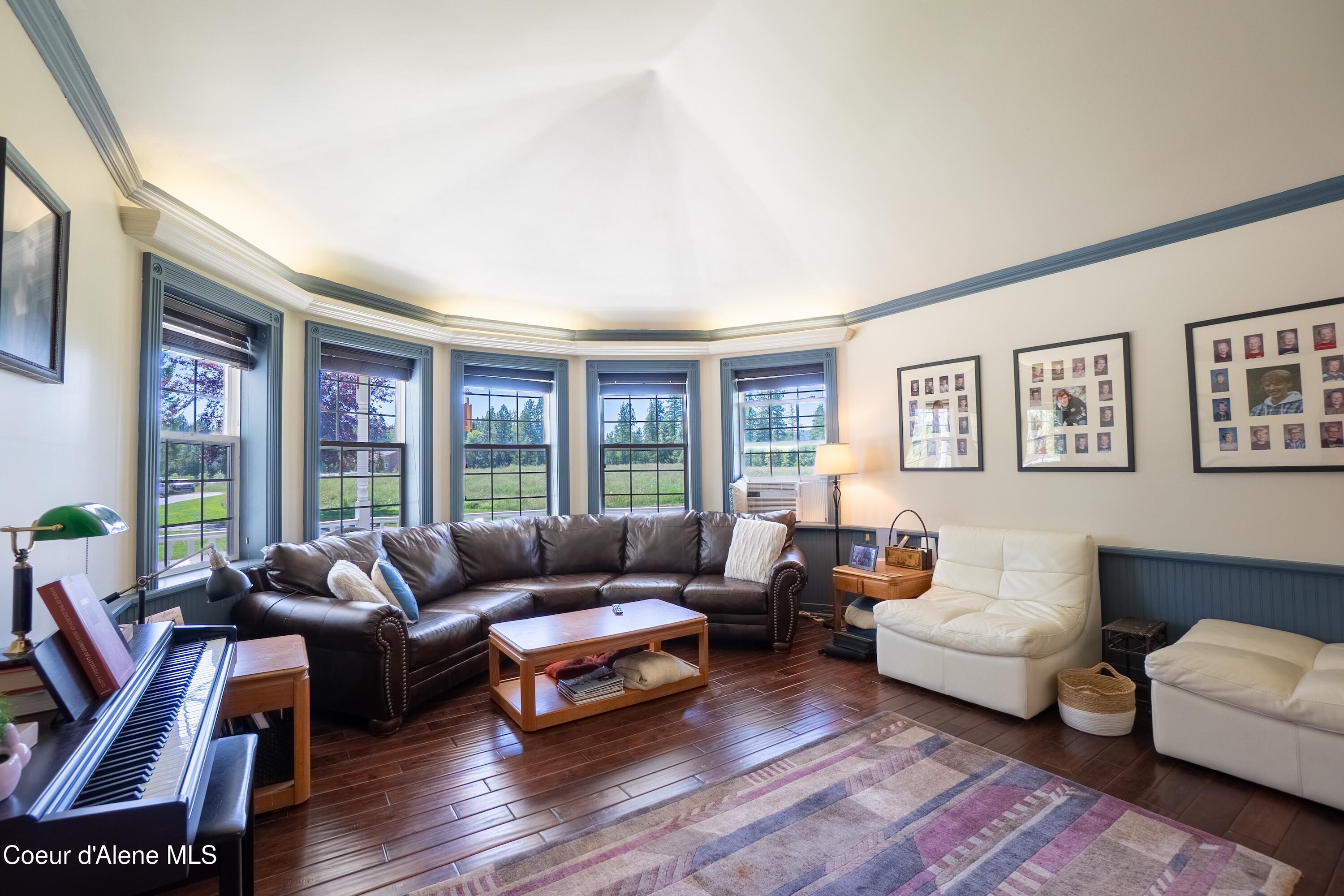 222 Nighthawk Road Bonners Ferry, ID 83805 - Photo 12 of 30 Living Room