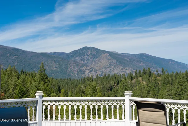 $1,200,000 | 222 Nighthawk Road, Bonners Ferry, ID 83805