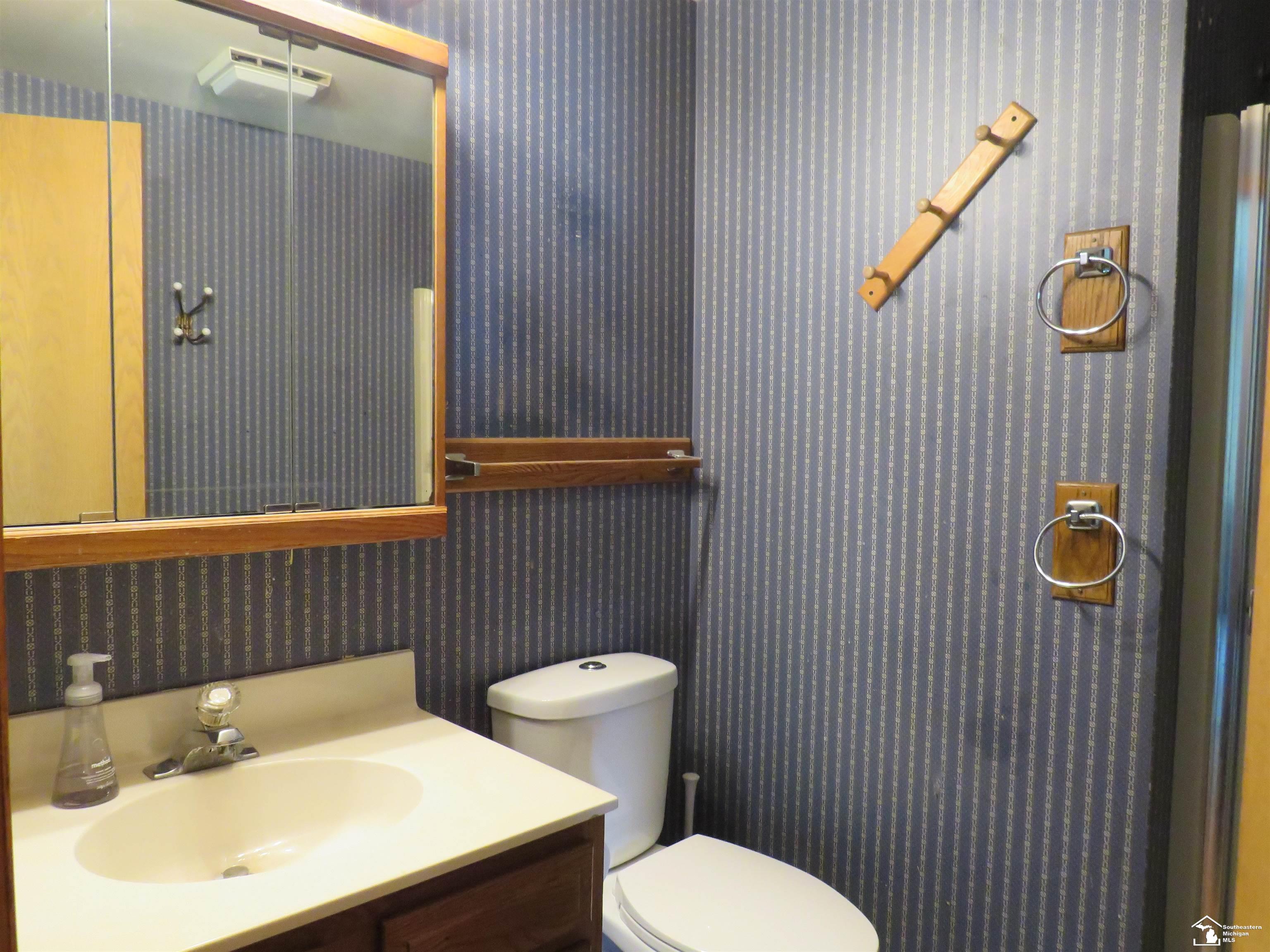 5825 Bacon Road Petersburg, MI 49270 - Photo 29 of 45 50155776-72e52480-d0f3-4d8a-8fb5-8bca0dbed66b.JPG