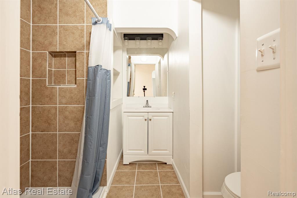 7398 North Genesee Road Genesee, MI 48437 - Photo 27 of 34