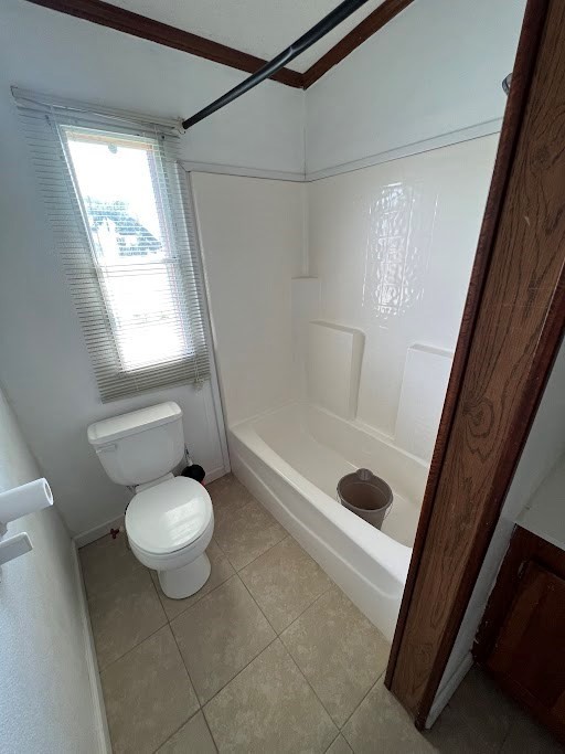 3613 Oak Hill Road Dayton, TN 37321 - Photo 6 of 19 a bathroom with a toilet and a shower
