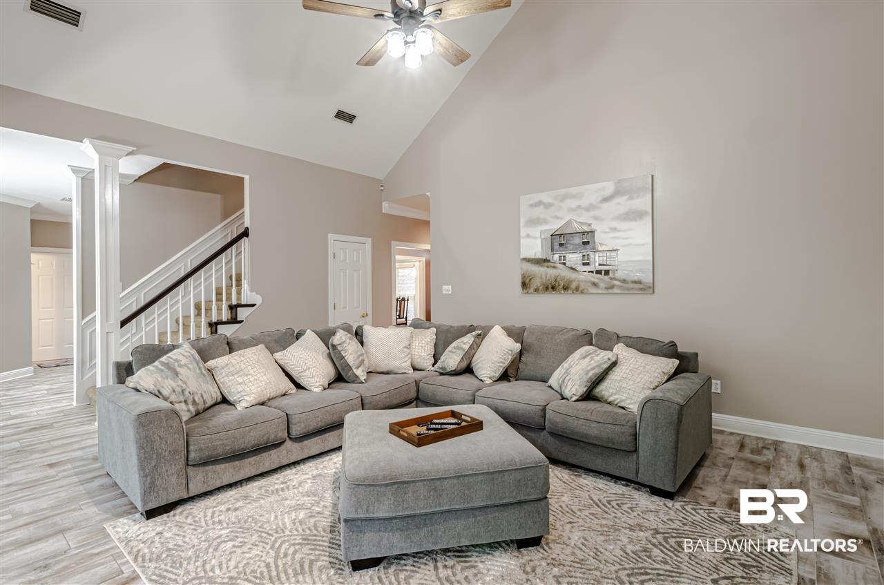 112 Mockingbird Lane Fairhope, AL 36532 - Photo 27 of 50 Living Room