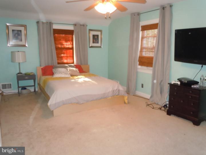 1115 Salem Road Burlington, NJ 08016 - Photo 12 of 24 Bedroom - Main
