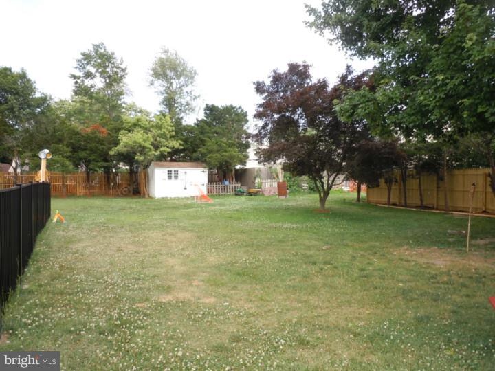 1115 Salem Road Burlington, NJ 08016 - Photo 17 of 24 Back Yard