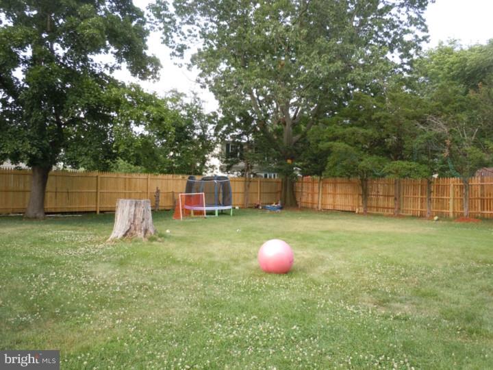 1115 Salem Road Burlington, NJ 08016 - Photo 21 of 24 Back Yard