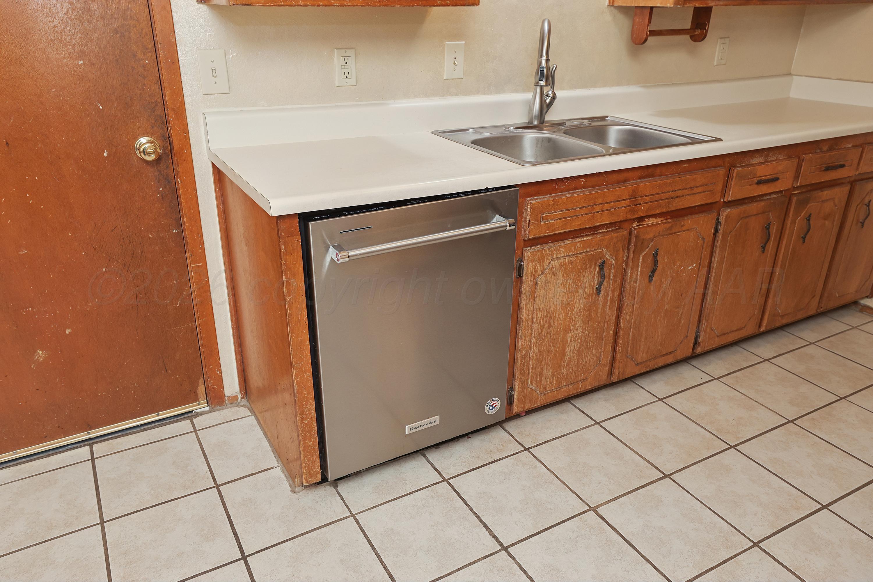 5102 Raindrop Lane Amarillo, TX 79110 - Photo 9 of 28 10-Kitchen Dishwasher