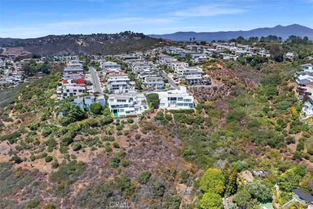 $2,500,000 | 749 Marlin Drive, Laguna Beach, CA 92651