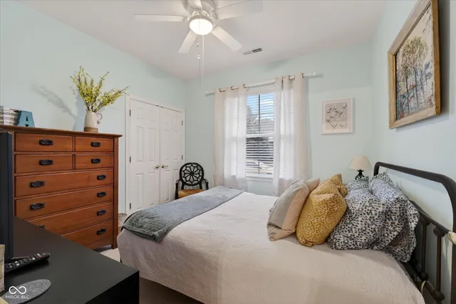 $263,900 | 6872 Park Square Drive, Unit D, Avon, IN 46123