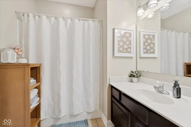 $263,900 | 6872 Park Square Drive, Unit D, Avon, IN 46123