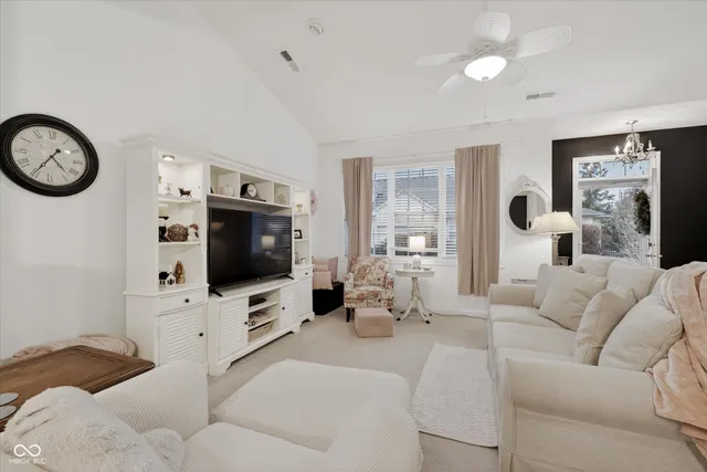 $263,900 | 6872 Park Square Drive, Unit D, Avon, IN 46123