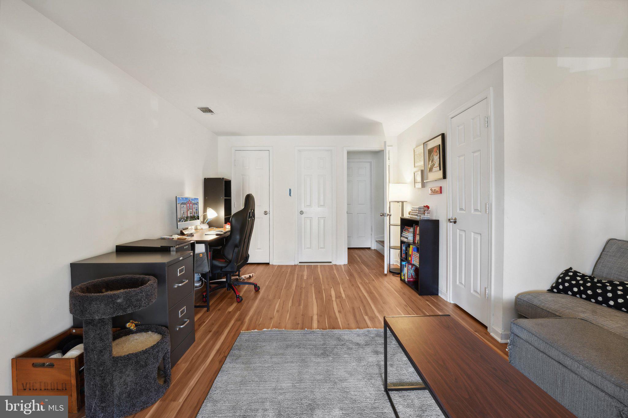 5905 Sir Cambridge Way Alexandria, VA 22315 - Photo 20 of 31