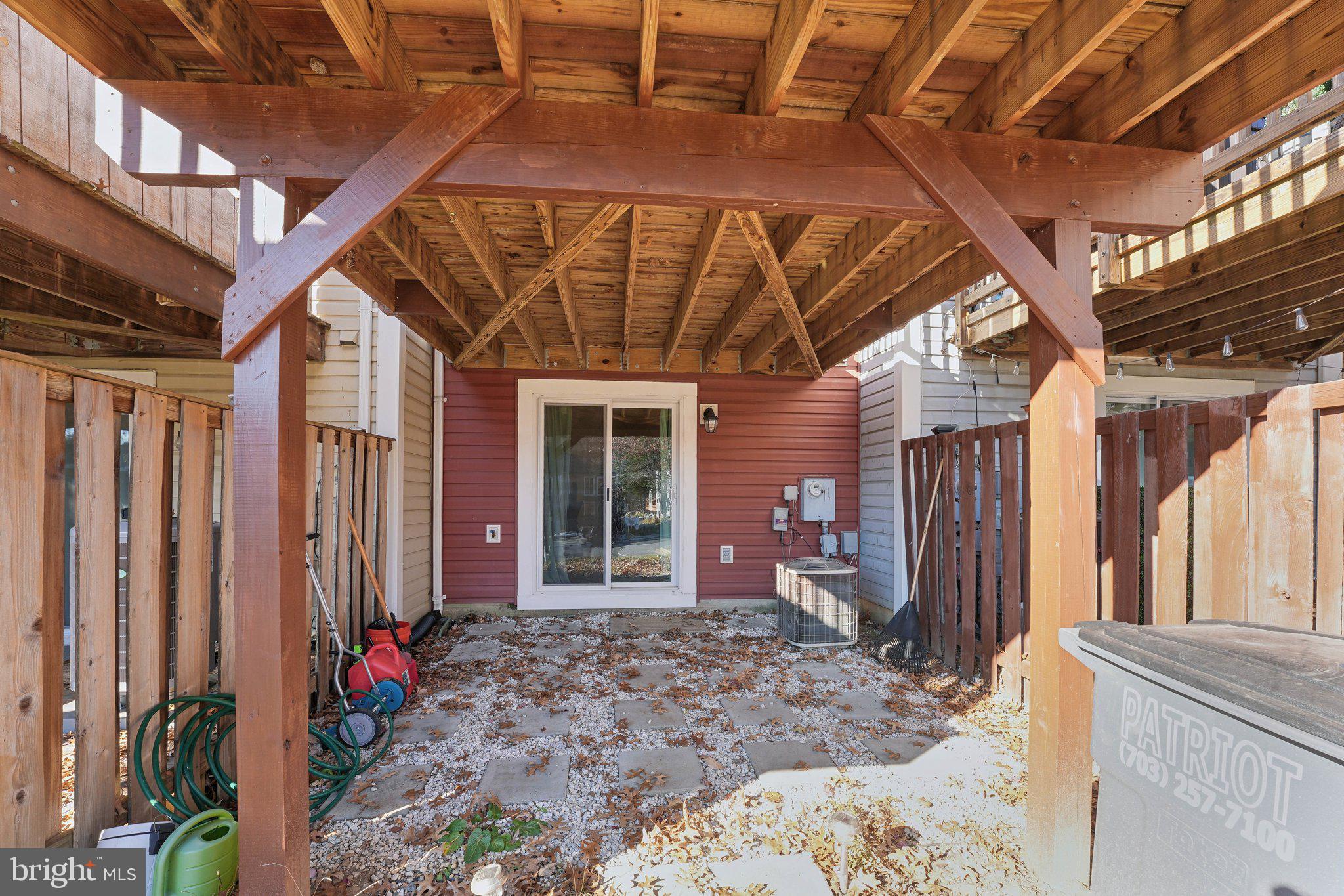 5905 Sir Cambridge Way Alexandria, VA 22315 - Photo 26 of 31