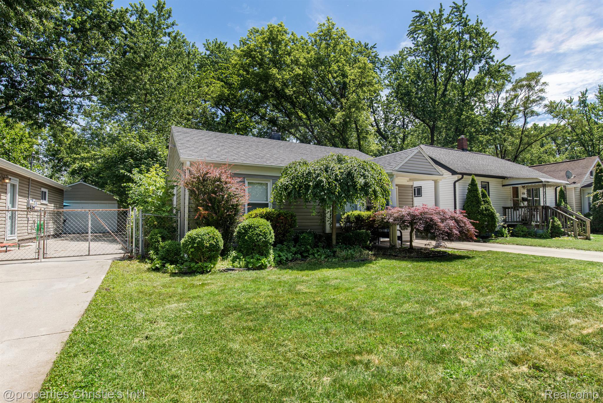 644 Stratford Road Ferndale, MI 48220 - Photo 2 of 21 Gallery Image 2