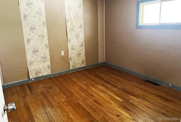$112,000 | 320 Nana Lou Street, Avondale, CO 81022