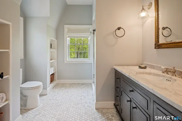 $2,700,000 | 28 Bulkley Avenue North, Westport, CT 06880