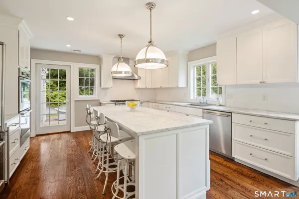 $2,700,000 | 28 Bulkley Avenue North, Westport, CT 06880