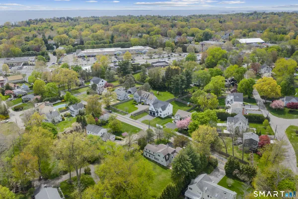 $2,700,000 | 28 Bulkley Avenue North, Westport, CT 06880