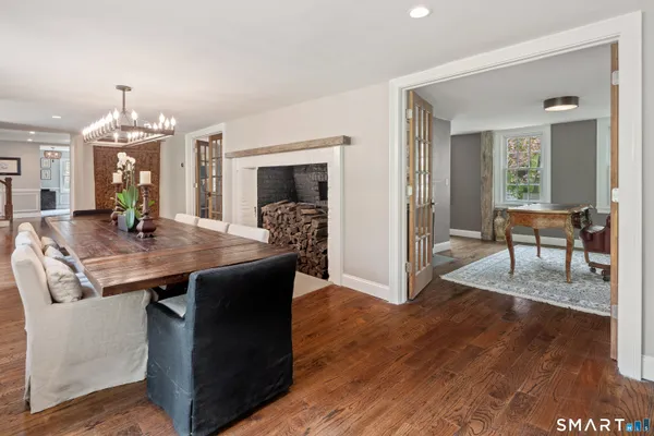$2,700,000 | 28 Bulkley Avenue North, Westport, CT 06880