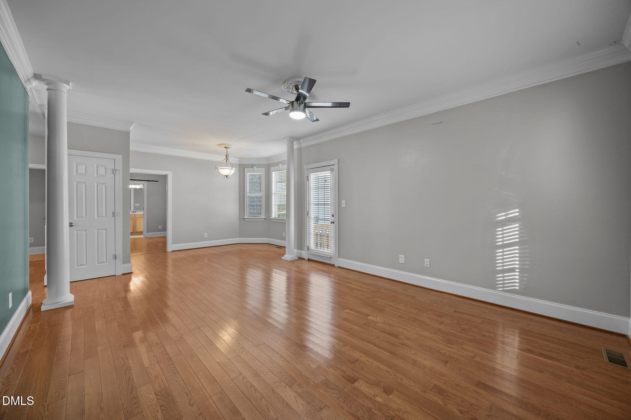 1608 Old Sexton Road Fuquay-Varina, NC 27526 - Photo 5 of 28 Living Room