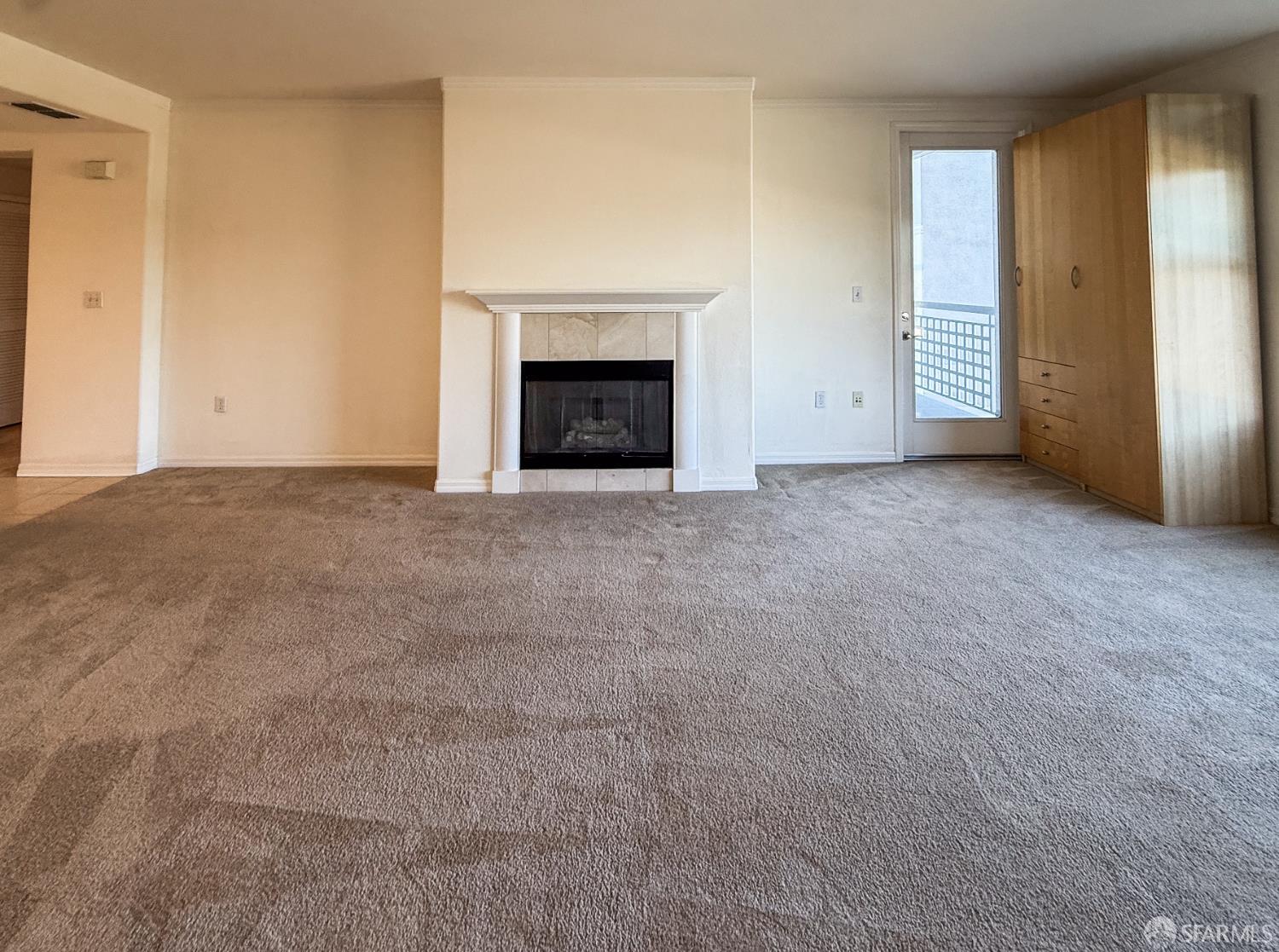 3901 Lick Mill Boulevard, Unit 312 Santa Clara, CA 95054 - Photo 12 of 18 a view of an empty room with a fireplace