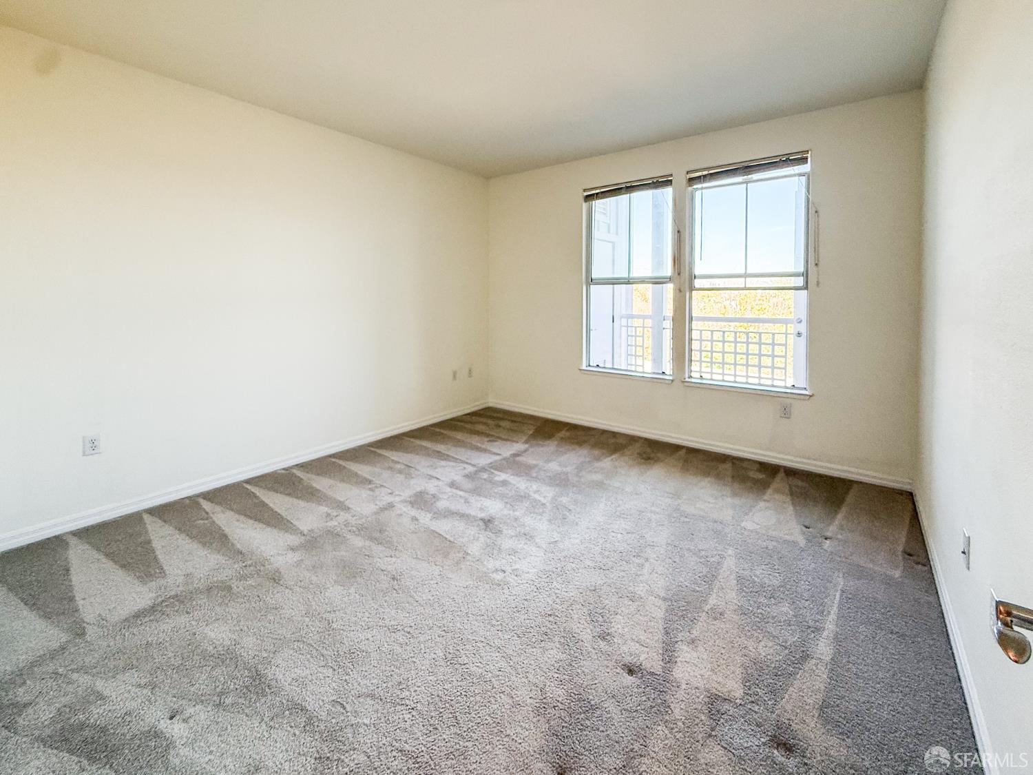 3901 Lick Mill Boulevard, Unit 312 Santa Clara, CA 95054 - Photo 14 of 18 an empty room with a window