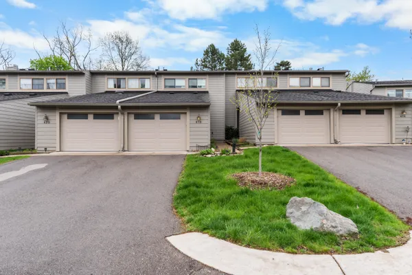 $299,900 | 618 Watersedge Drive, Ann Arbor, MI 48105