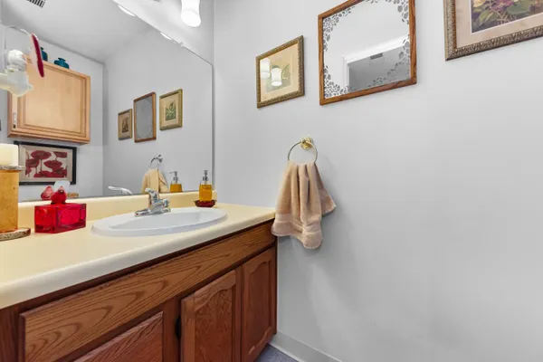 $299,900 | 618 Watersedge Drive, Ann Arbor, MI 48105
