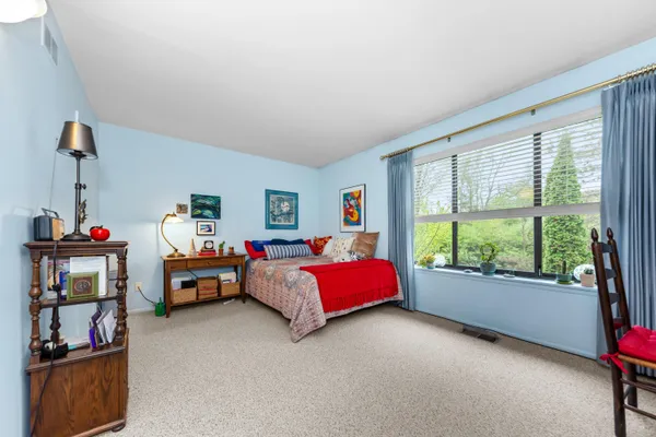 $299,900 | 618 Watersedge Drive, Ann Arbor, MI 48105