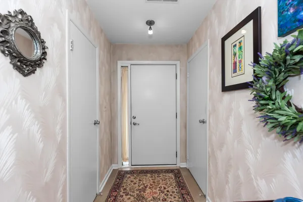 $299,900 | 618 Watersedge Drive, Ann Arbor, MI 48105