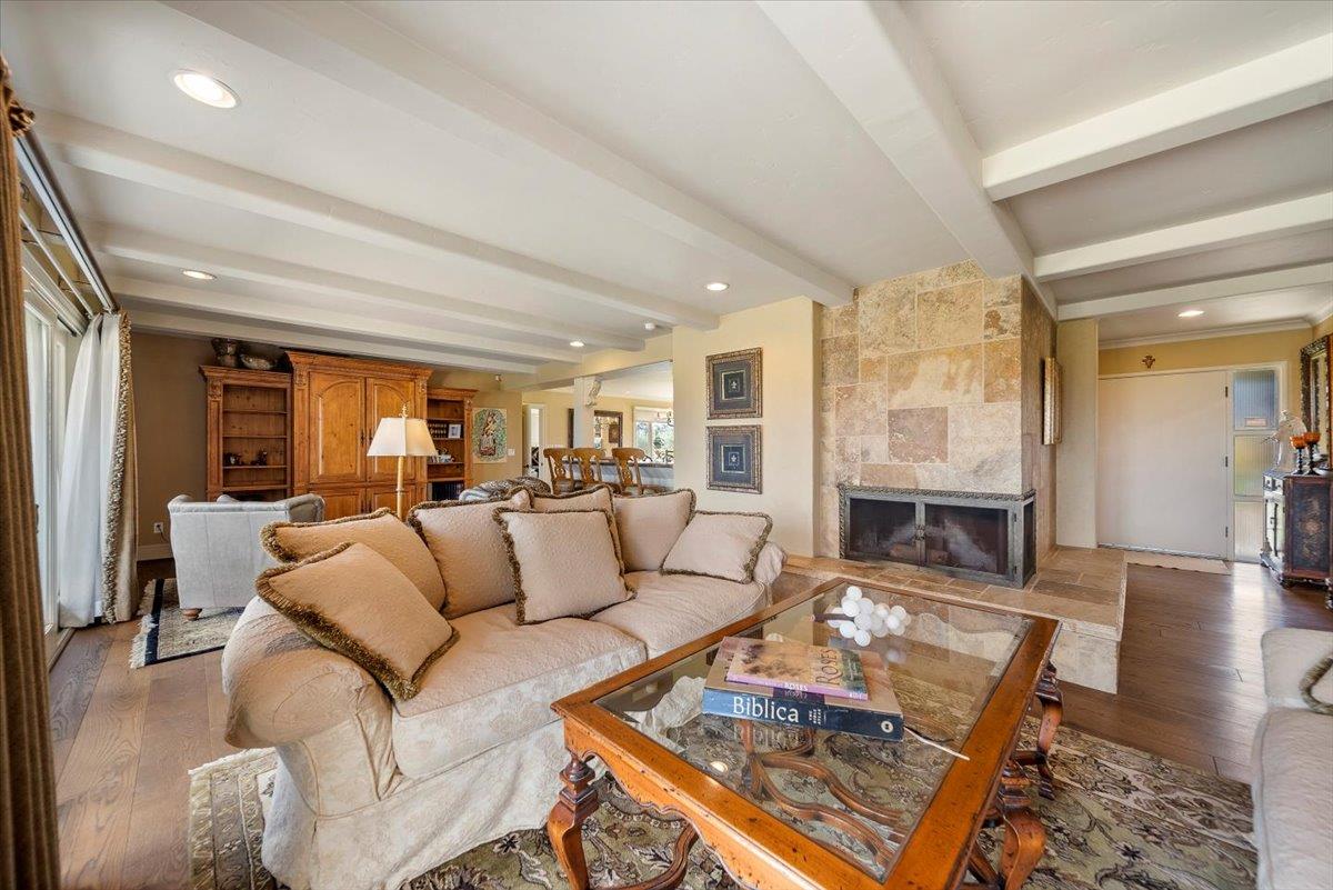 38280 Arroyo Seco Road Soledad, CA 93960 - Photo 16 of 41 a living room with furniture and a rug