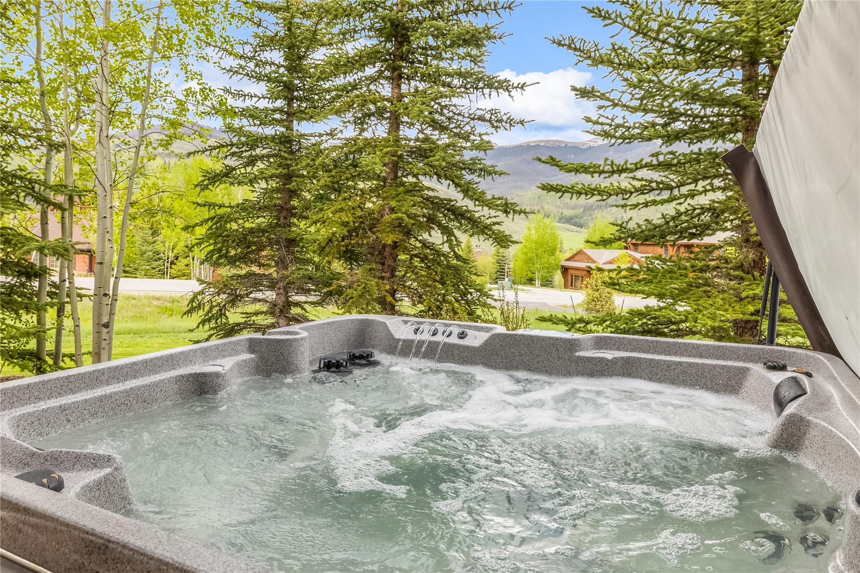 2870 Hunter's Knob Road Silverthorne, CO 80498 - Photo 23 of 36 Gallery Image 23