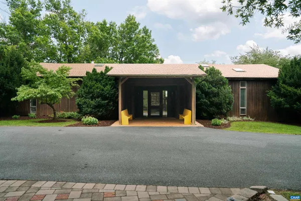 $1,950,000 | 18 Providence Lane, Waynesboro, VA 22980