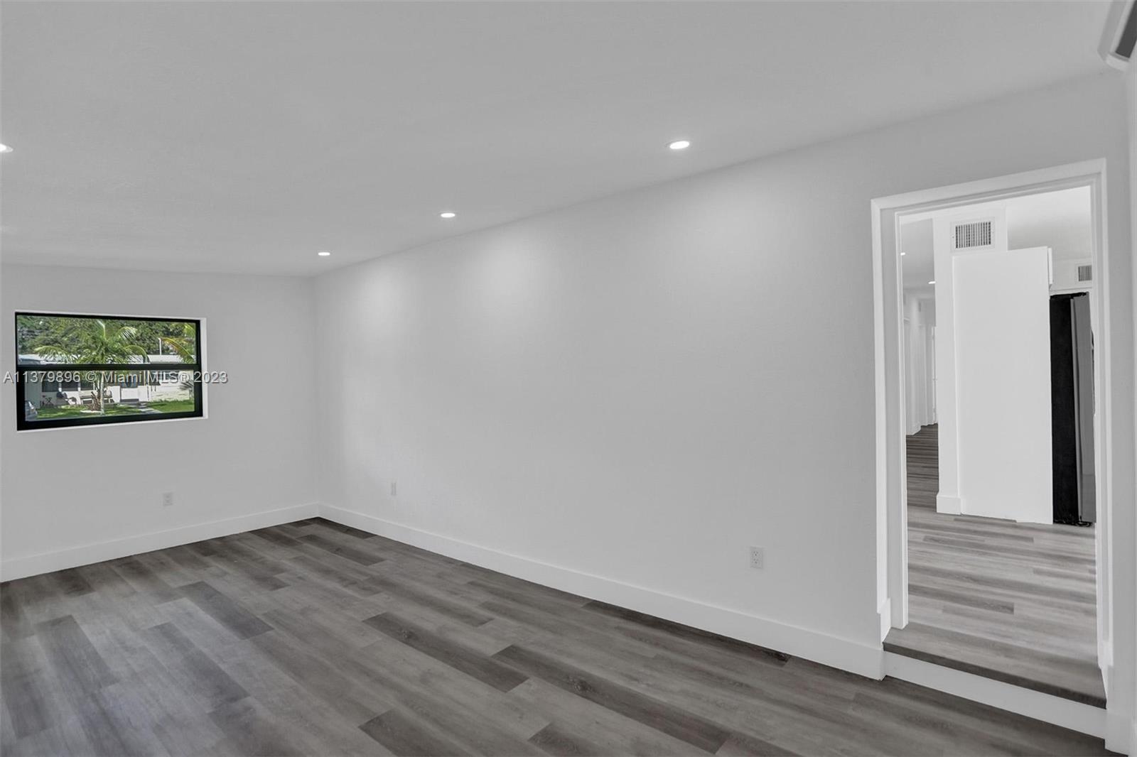 6842 Northwest 13th Street Plantation, FL 33313 - Photo 14 of 33 a view of an empty room