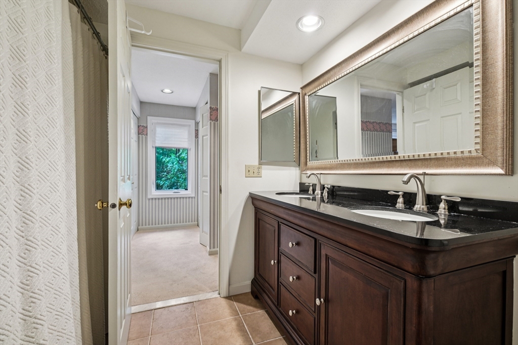 117 Stone Ridge Road, Unit 117 Franklin, MA 02038 - Photo 21 of 36 Gallery Image 21