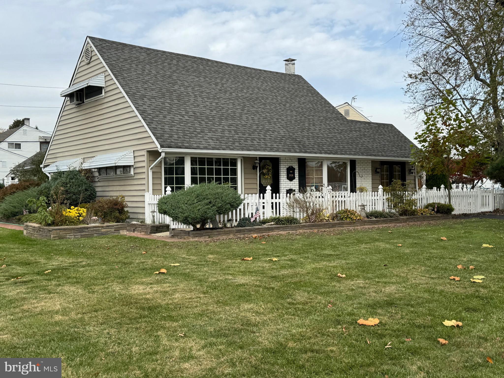 2824 Norcom Road Philadelphia, PA 19154 - Photo 4 of 5 Gallery Image 4