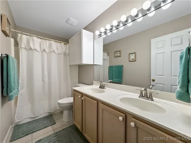 $335,000 | 133 Cedar Glen Court, Unit 3D, Camdenton, MO 65020