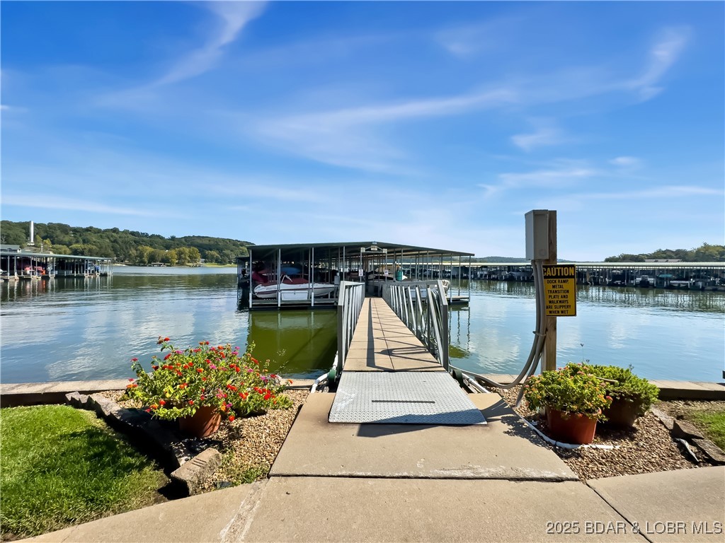 133 Cedar Glen Court, Unit 3D Camdenton, MO 65020 - Photo 33 of 46 Easy access to dock.